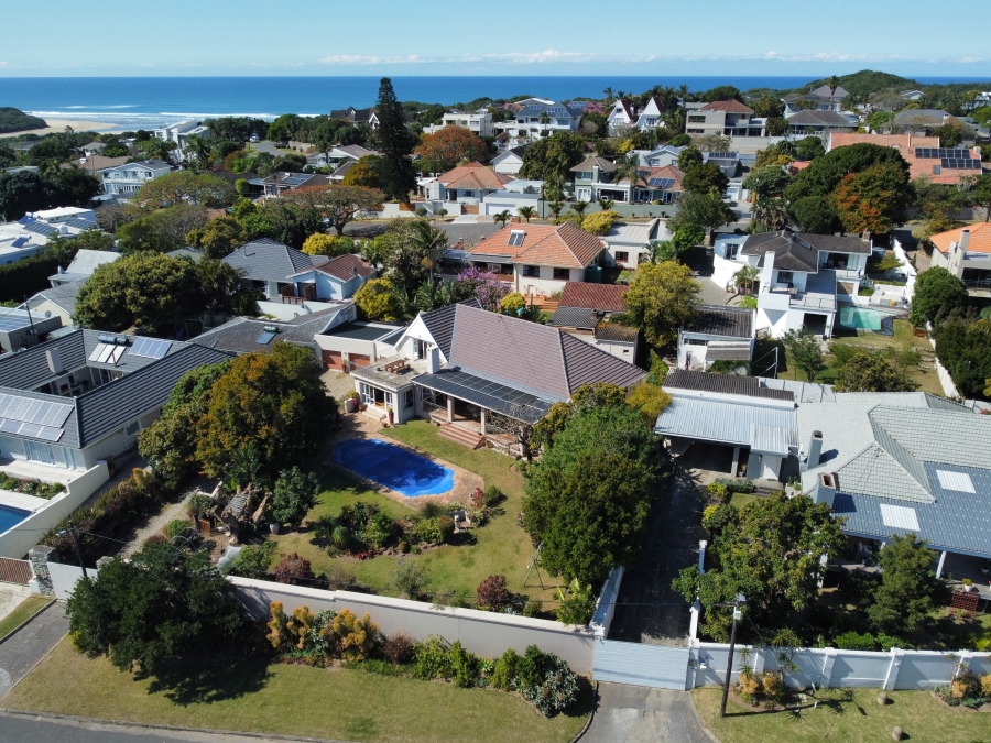 4 Bedroom Property for Sale in Nahoon Beach Eastern Cape